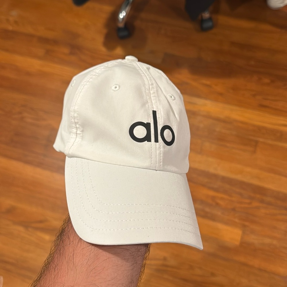 LIKE NEW ALO White Hat